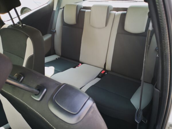 Renault Clio 1.5 dCi Expression - Image 2